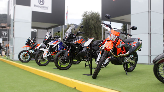 Cuatro Motocicletas en la exposición MotorFair 2022