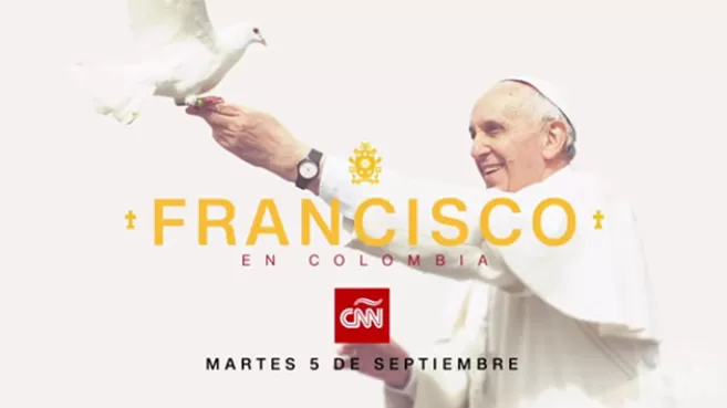 Papa Franciso con una paloma blanca en la mano izquierda