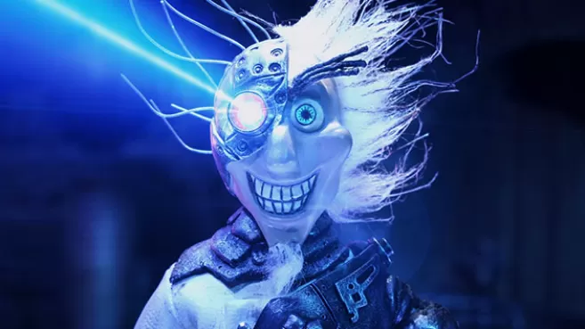 Científico loco cyborg de Robot Chicken lanzando rayo laser con su ojo