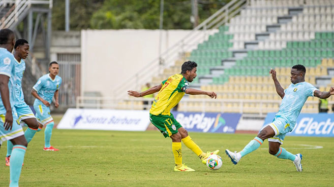 Christian Marrugo en el partido de Real Cartagena contra Internacional de Palmira