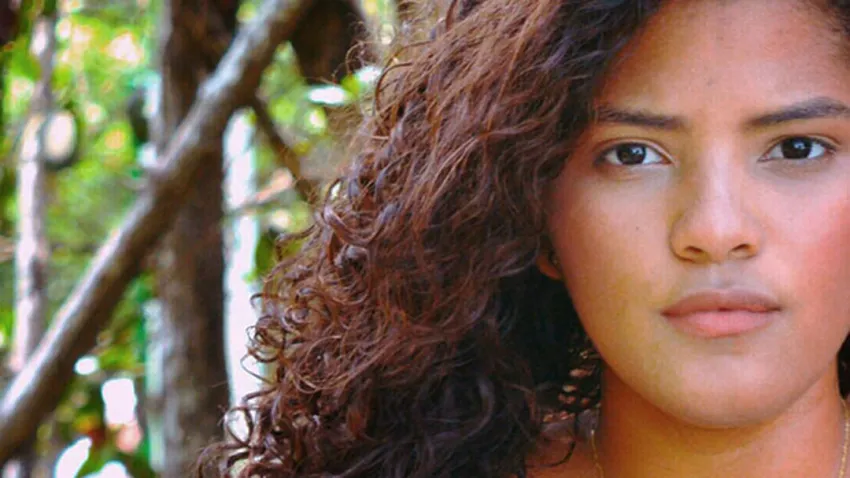 Ana Carolina Alzamora Bustamante