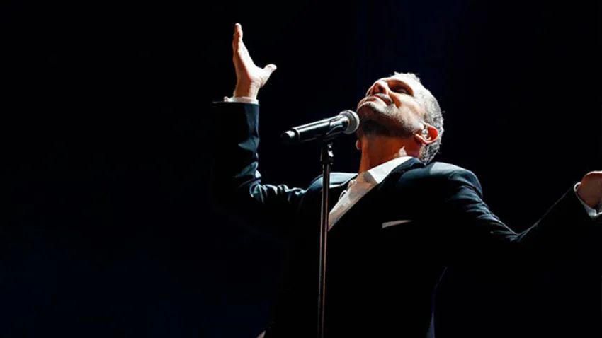 Miguel Bosé