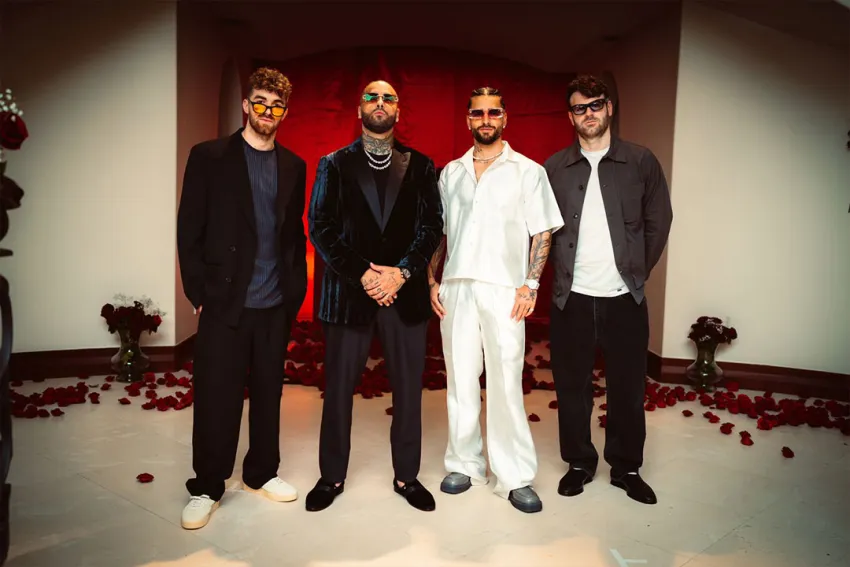 Nicky Jam junto a The Chainsmokers y Maluma en el set del video de la canción "Celular"