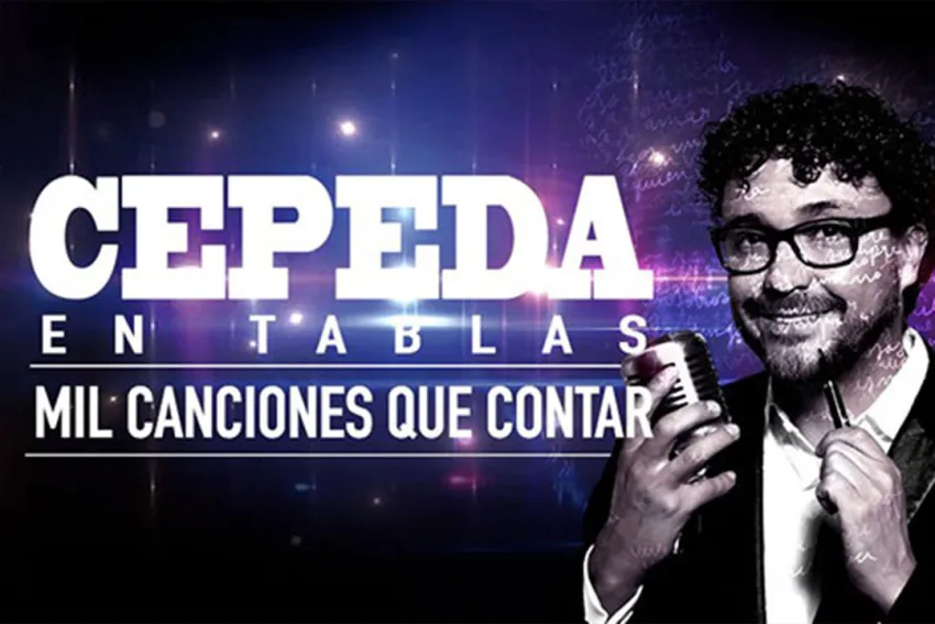 Andrés Cepeda con un micrófono y un bolígrafo en las manos