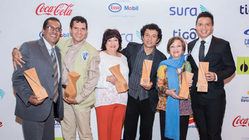 Ganadores Titanes Caracol 2015 - Edwin Núñez, Luis Lizarazo, María Teresa Mosquera, Fredy Rivera, María Teresa Rodriguez y Juan David Martínez