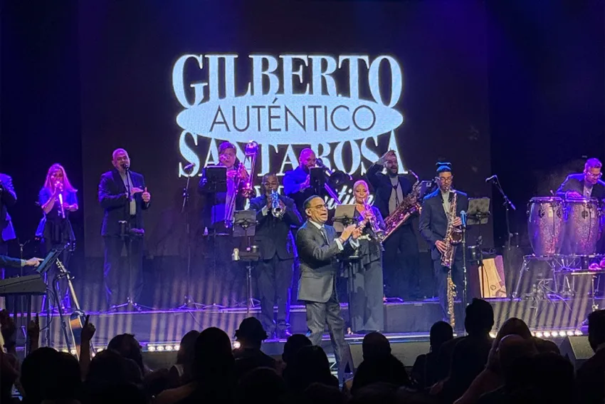 Gilberto Santa Rosa "Auténtico Love Edition" en el Vogue Theatre de Vancouver, Canadá