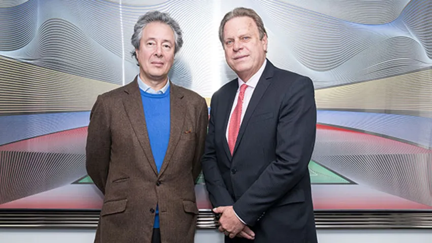 Gonzalo Córdoba (Presidente de Caracol Televisión) y Ramón Jesurún (Presidente de la Federación Colombiana de Fútbol)