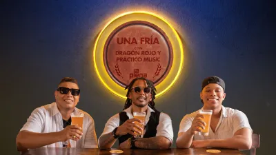 Una Fría con Dragón Rojo y Práctico Music