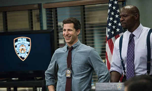 Andy Samberg y Terry Crews en Brooklyn Nine-Nine