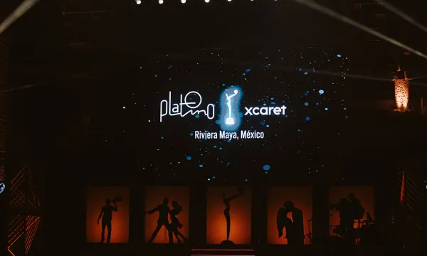 Escenario de los Premios PLATINO XCARET, Riviera Maya, México
