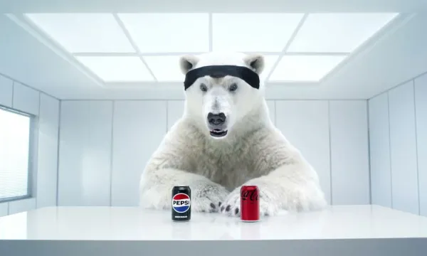 Oso de Coca-Cola en el comercial de Pepsi