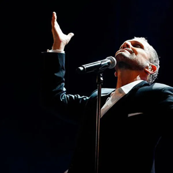 Miguel Bosé