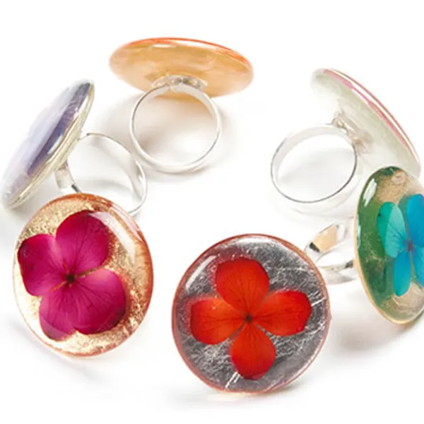 Anillos de plata con flores colombianas