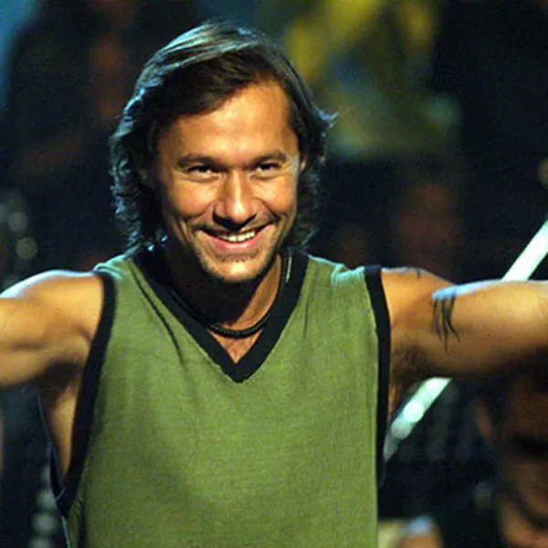 Diego Torres con los brazos abiertos en su MTV Unplugged
