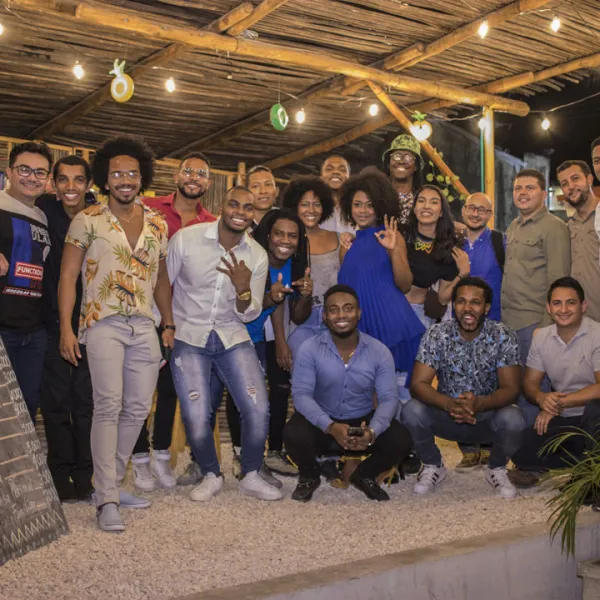 Elenco de la serie 3 Golpes, en el lanzamiento en Cartagena organizado por laplena 