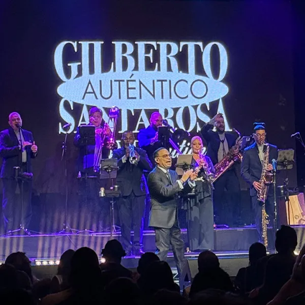 Gilberto Santa Rosa "Auténtico Love Edition" en el Vogue Theatre de Vancouver, Canadá