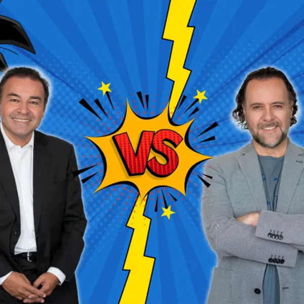 Mario Castañeda (Goku) y René García (Vegeta)