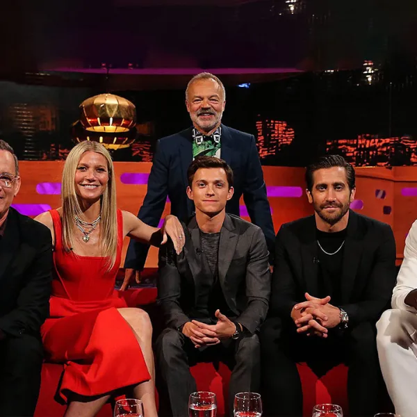 Graham Norton con Tom Hanks, Gwyneth Paltrow, Tom Holland, Jake Gyllenhaal y Stormzy