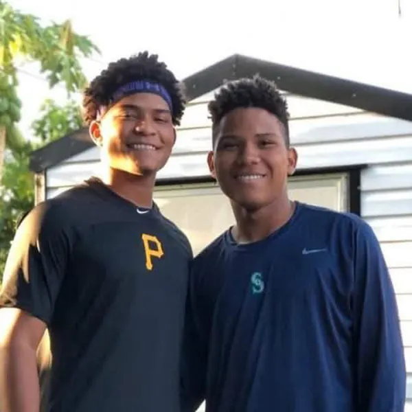 Carlos y Michael Arroyo