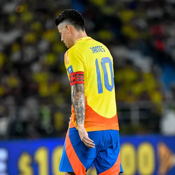 James Rodríguez vistiendo la camiseta 10 de la Selección Colombia