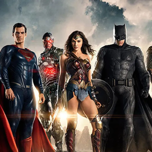 Flash, Superman, Cyborg, Mujer Maravilla, Batman y Acuaman en Justice League
