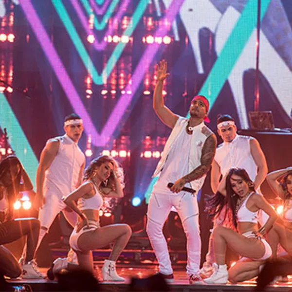 Maluma en los MTV MIAW 2016