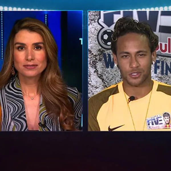 Elizabeth Pérez entrevista a Neymar Jr. para Triunfadores del Deporte de CNN