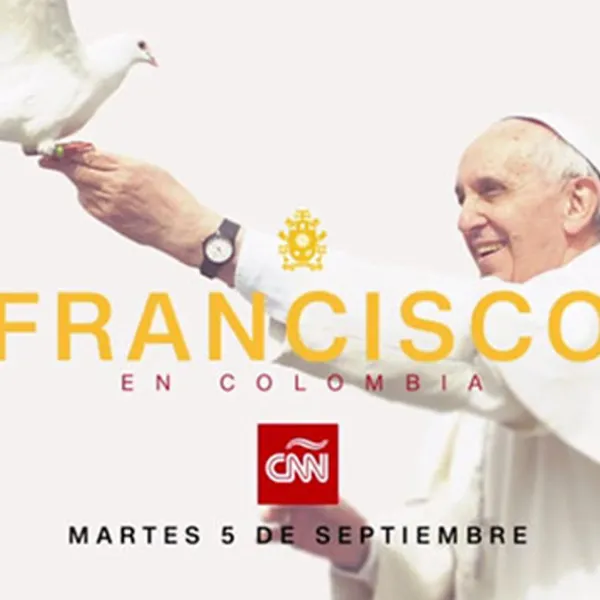 Papa Franciso con una paloma blanca en la mano izquierda