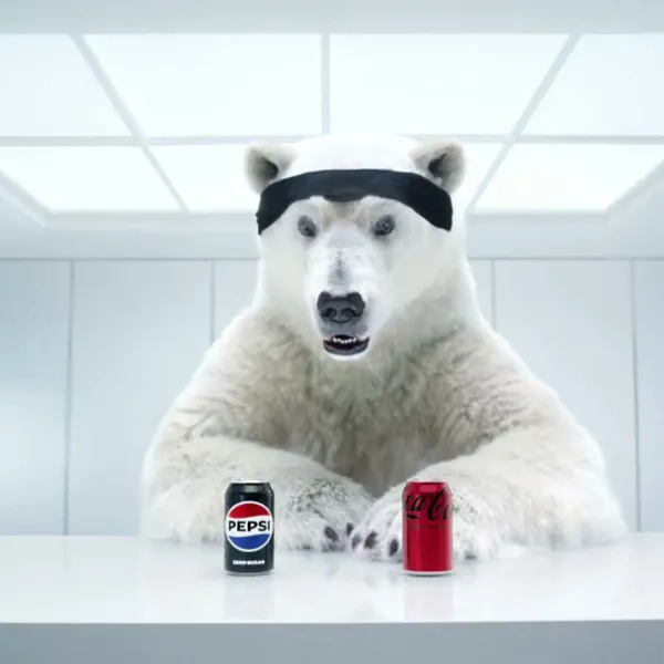 Oso de Coca-Cola en el comercial de Pepsi