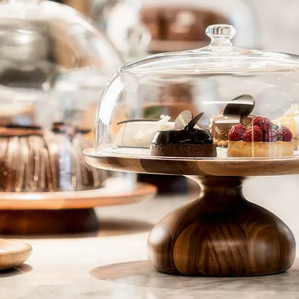 Postres servidos en una mesa