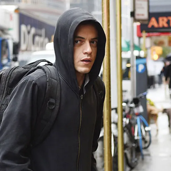 Rami Malek como Elliot Anderson en la serie "Mr. Robot"