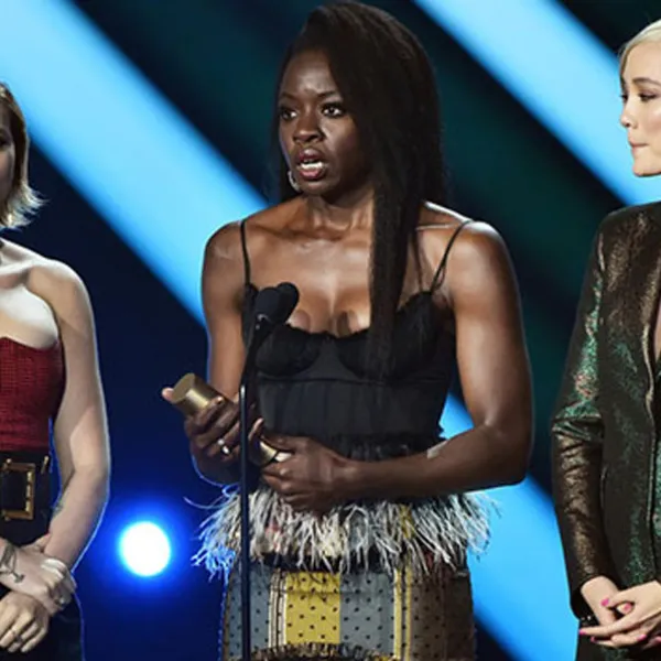 Scarlet Johansson, Danai Gurira y Pom Klementieff en los E! People's Choice Awrards 2018