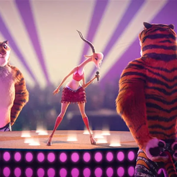 Gazelle de Zootopia, cantando (con la voz de Shakira) frente a tres tigres