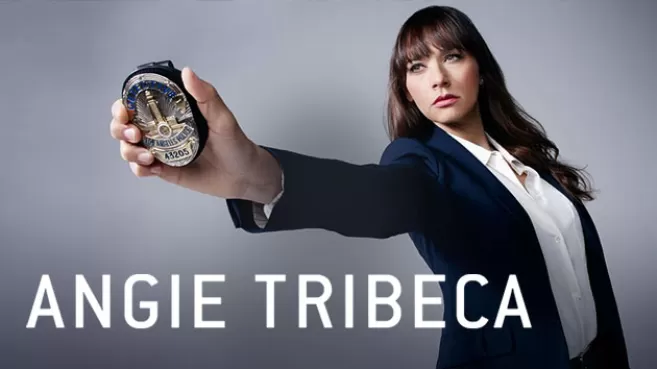 Rashida Jones como Angie Tribeca