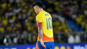 James Rodríguez vistiendo la camiseta 10 de la Selección Colombia